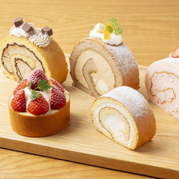 ６月は「ロールケーキフェア」